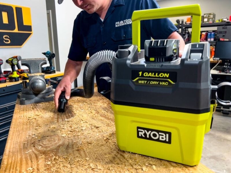 Ryobi 1-Gallon Wet Dry Vacuum