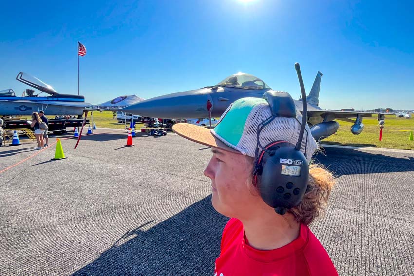 IsoTunes Air Defender AM FM Radio Earmuffs Review