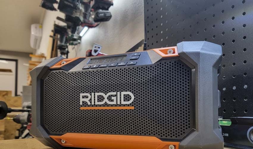 Ridgid R84089B 18V Hybrid Jobsite Radio