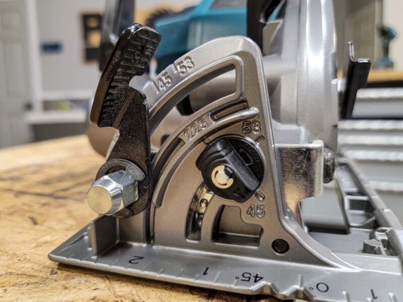 Makita 40V Rear-Handle Circular Saw