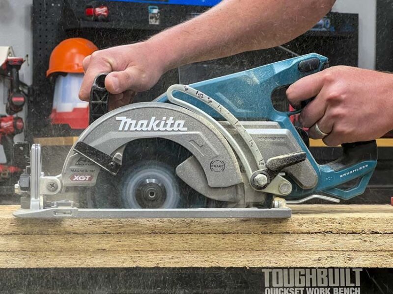 Makita 40V Rear-Handle Circular Saw