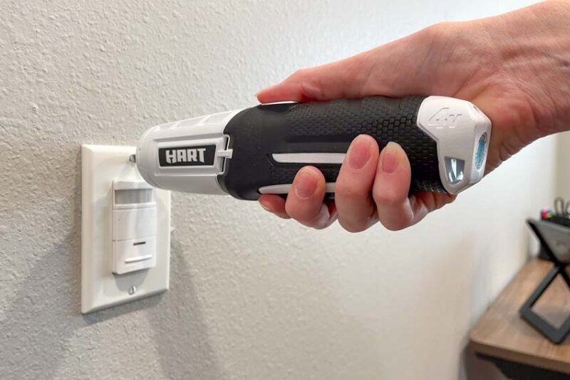 HART Cordless Screwdriver