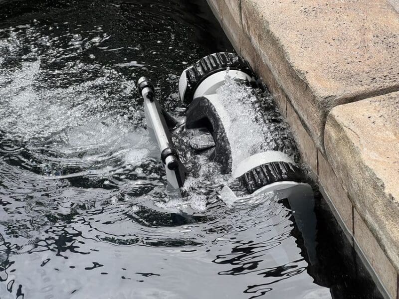 waterline perimeter cleaning