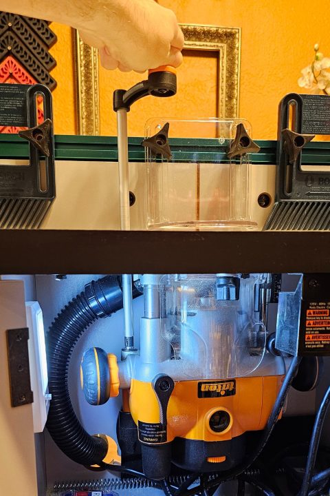 how to use a router table and adjust height