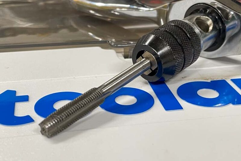 Toolant 127-Piece Ratcheting Tap and Die Set Tap Adapter