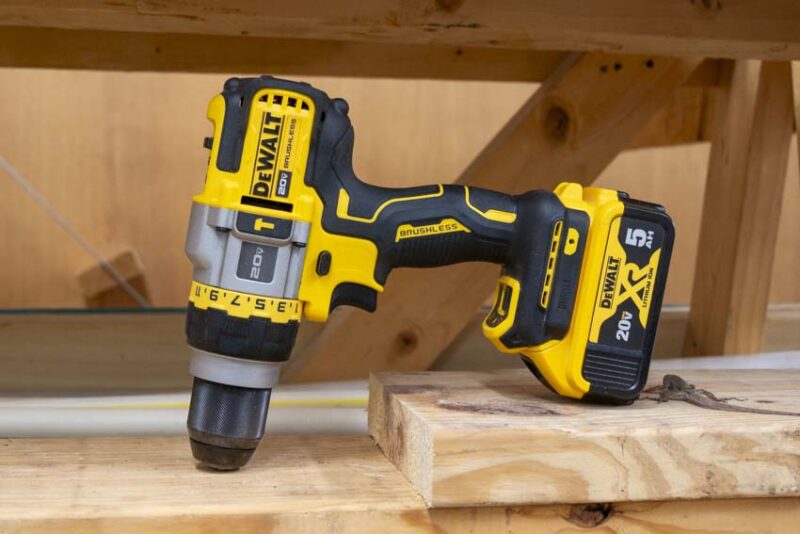 DCD999 with 5.0Ah Battery