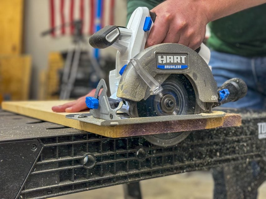 HART compact circular saw