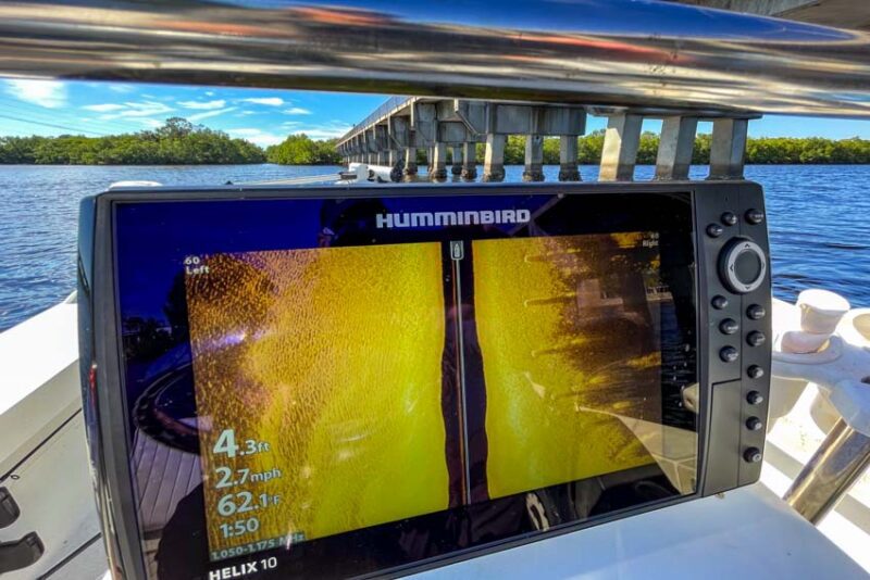 Humminbird Helix 10 Fish Finder Mega Side Imaging+