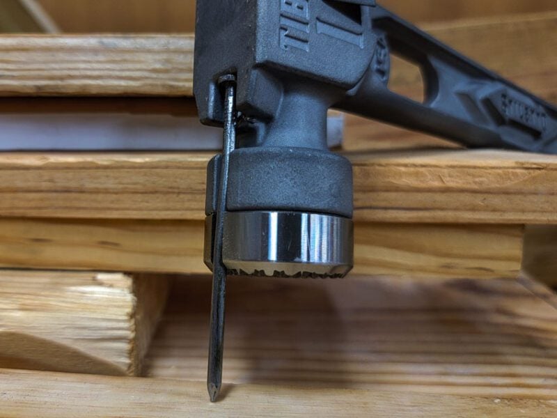 magnetic nail starter