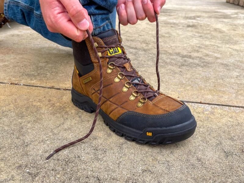 CAT Threshold work boot