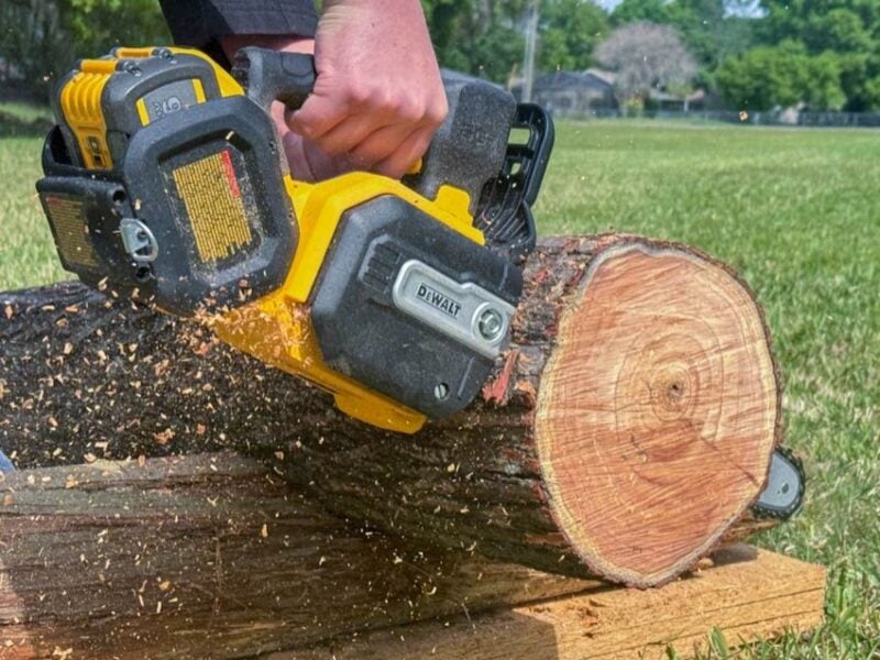 DeWalt FlexVolt top-handle Chainsaw