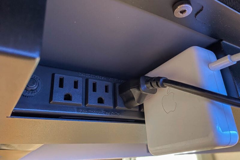 beflo Tenon Smart Adjustable Desk Outlets