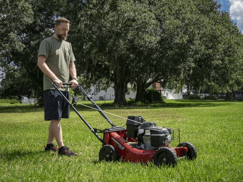 Best Commercial Self-Propelled Lawn Mower: Exmark Commercial X-Series Self-Propelled Lawn Mower