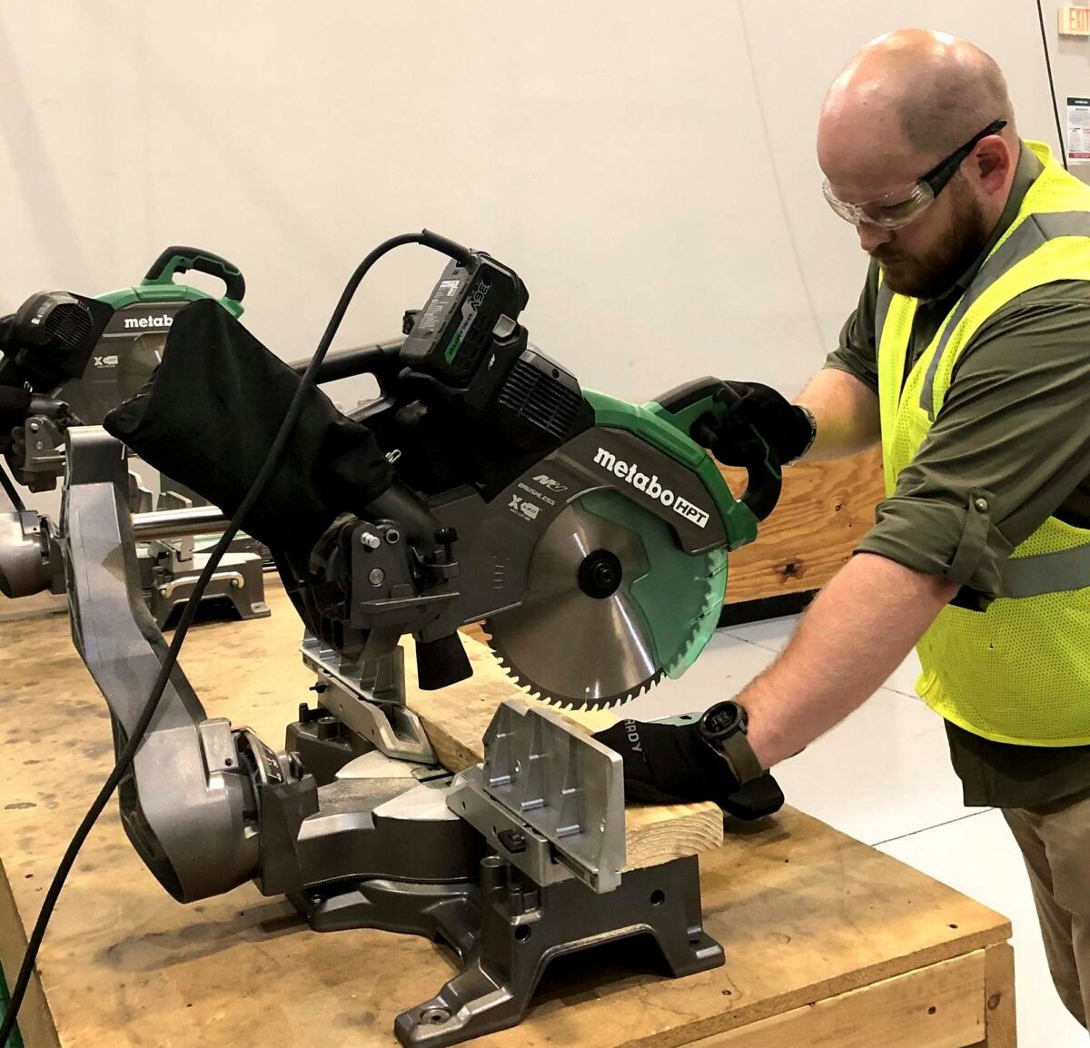 Metabo HPT multivolt miter saw