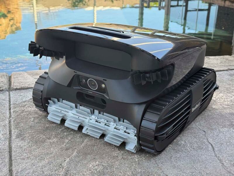 AquaSense 2 Ultra pool deck