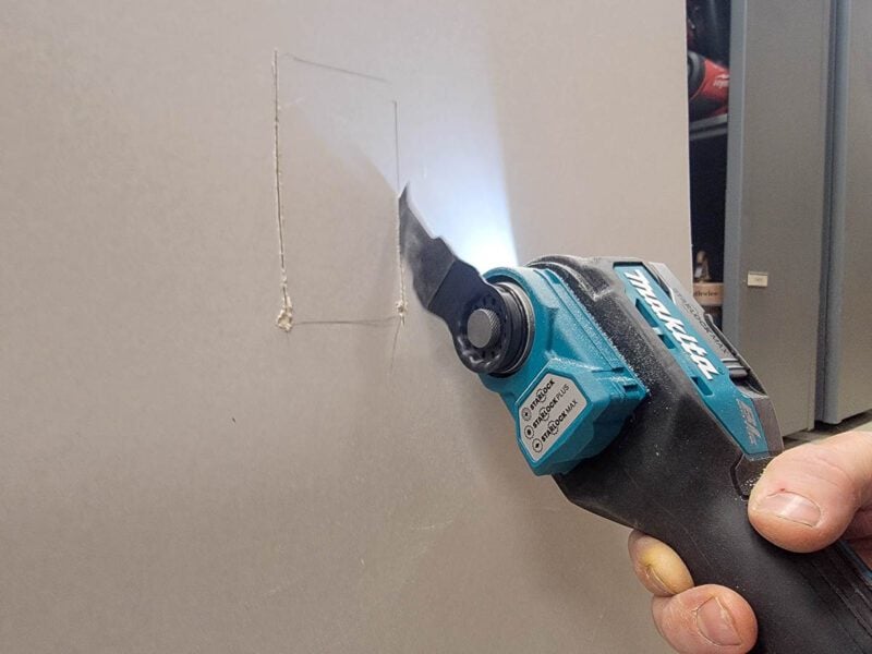 Drywall plunge cut