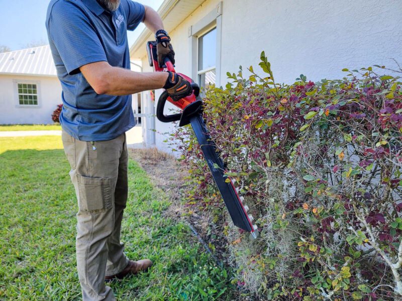 Milwaukee M18 Fuel Hedge Trimmer side profile
