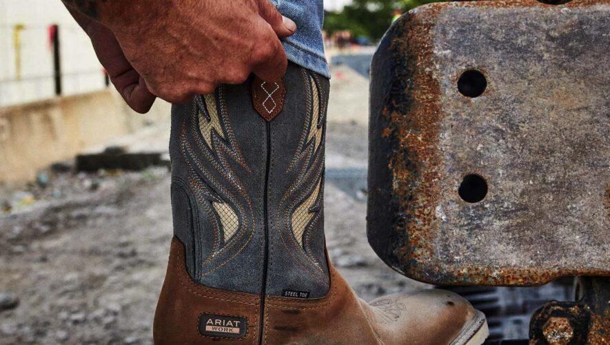 Ariat Activator: Lightweight Western Style with a Blue Collar Attitude