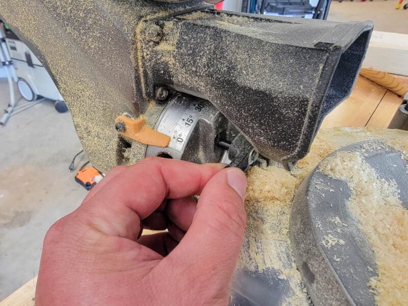 Right side bevel pin