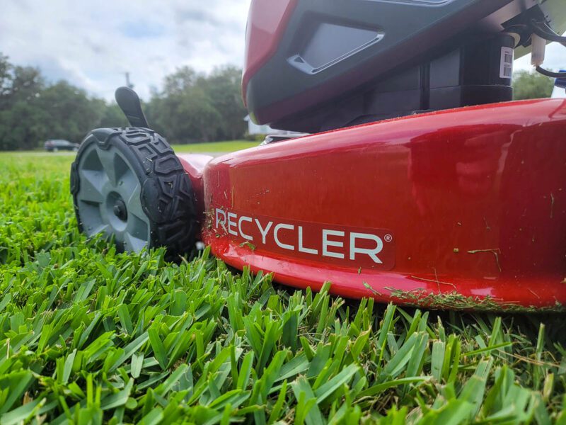 Toro 22-Inch Self-Propelled Lawn Mower