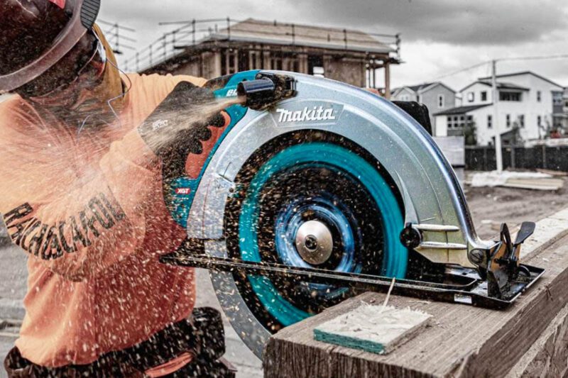 Makita XGT 16-5/16 Inch Circular Saw