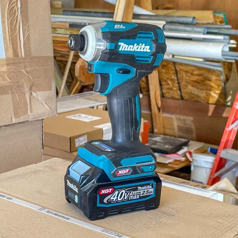 Makita 40V max XGT GDT01