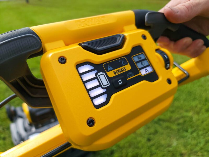 DeWalt RWD Self-Propelled Lawn Mower