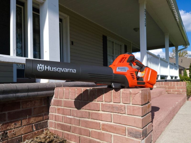 Husqvarna 40V Leaf Blaster 350iB Profile