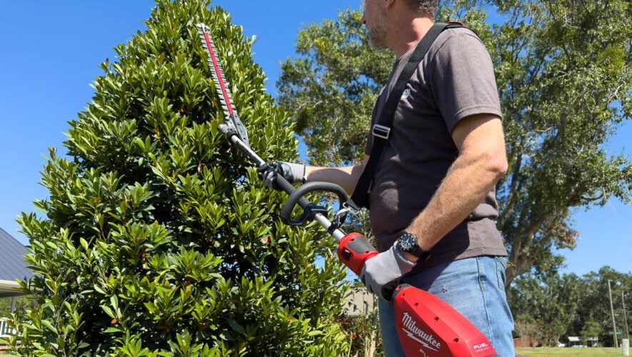 Milwaukee M18 Fuel Articulating Hedge Trimmer