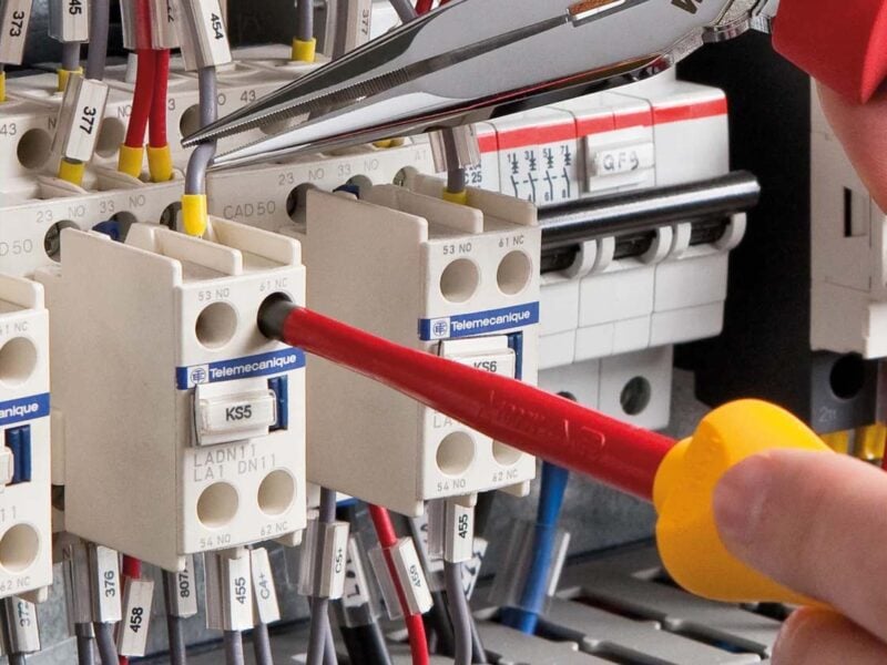 Best Insulated Screwdrivers for Electricians: Wiha Slimline Insulated Screwdrivers