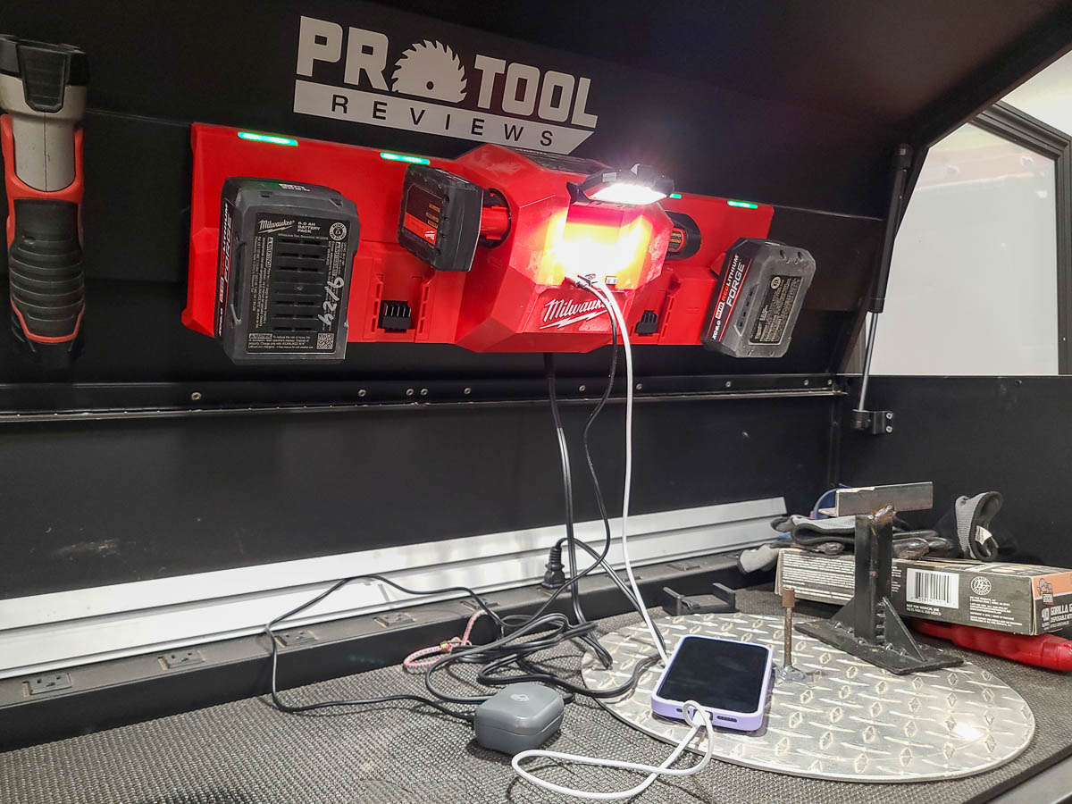 Milwaukee Gangbox Rapid Charger