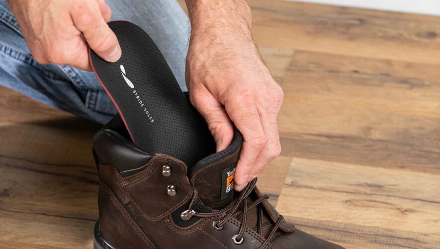 Inserting Strides Soles Insoles