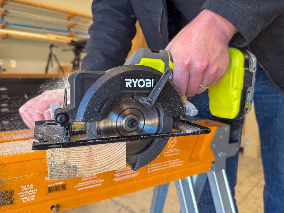 Ryobi 18V 4 1-2-Inch Circular Saw PCL400