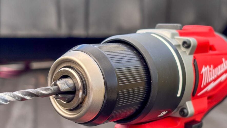 How to Use a Keyless Drill Chuck