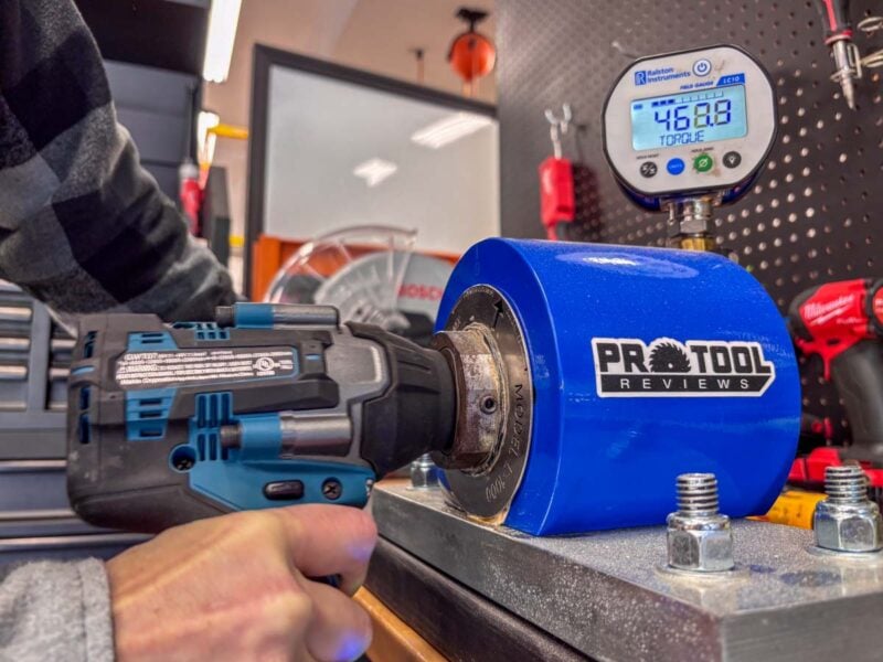 Makita GWT07 Impact Wrench on the Inertia Torque L1000