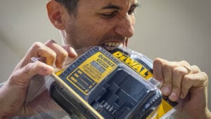 Ways How to Open Clamshell Packaging