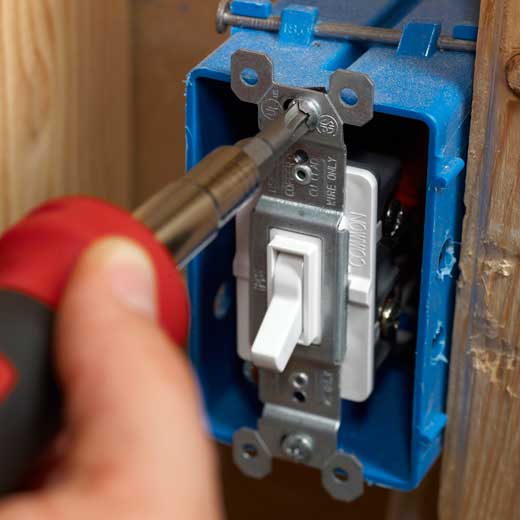 Milwaukee 11 in 1 Multi-Tip Screwdriver Preview