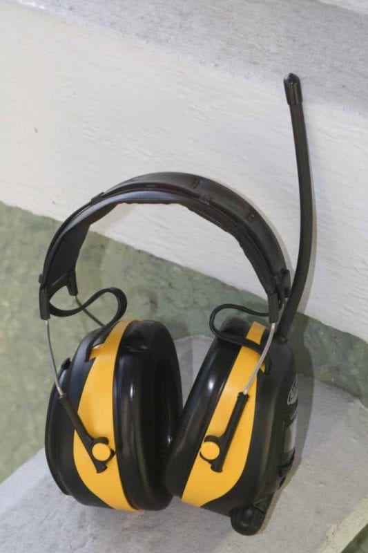3M Worktunes Headphones AM/FM Radio Review