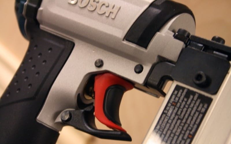 Bosch FNS138-23 Pin Nailer Preview